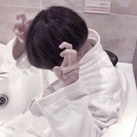 最骚男生动态头像(12)