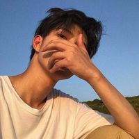 qq头像黑色伤感男生头像(14)