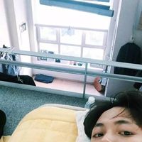 阳光一点的头像男生
