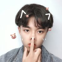 戴帽子的男生头像图片