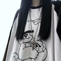 女生抱着宠物的头像