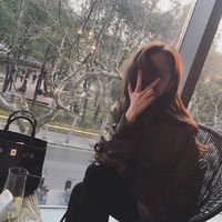 卷发伤感美女头像女生头像(7)