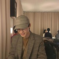 向往天空男生头像(16)