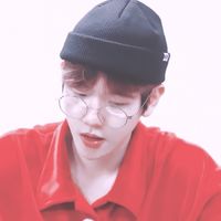 背影黑白扣扣头像男生头像(17)
