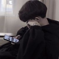 qq头像男生好看的(14)
