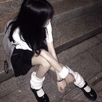 樱花下的女生背影头像(14)