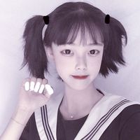 带点绿色的qq头像女生(13)