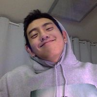 死人头像男生
