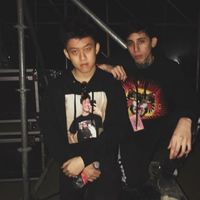 qq头像男生坐车里(17)