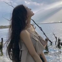 励志插画头像女生(14)
