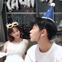 李晨情侣头像戴帽子