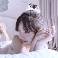 戴眼镜比不戴眼镜好看的女生头像女生(9)