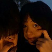 情侣带玫瑰牵手头像(15)