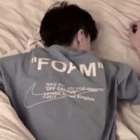 黑白条纹衣服男生头像(5)