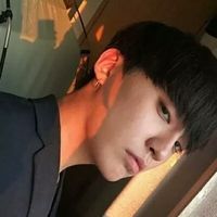 自拍帅气图片男生头像(9)