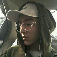 暗紫色风格头像男生(4)