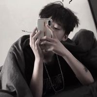 qq头像男生孤独想哭(18)