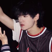 情侣头像带色彩的真人(7)