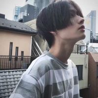 男生吸烟的背影头像图片大全(10)