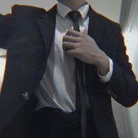 半脸头像背影男生(12)