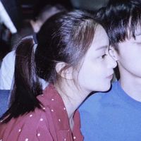 带狐狸面具一男一女情侣头像图片(6)