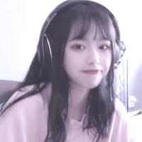 女生眨眼清新头像(11)