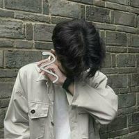 帅气男生吹泡泡头像(16)