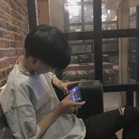 男生受伤流血的QQ头像(12)