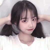 好看的qq头像女生手里拿猫(2)