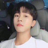 黑白男生qq头像背影