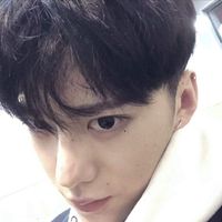 初中校服男生背影头像(2)