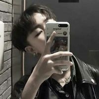 黑白头像男生背影(3)