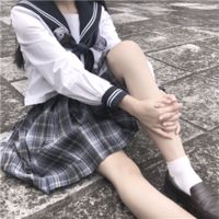 8戴口罩的女生头像