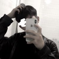 简单阳光男生头像图片(19)