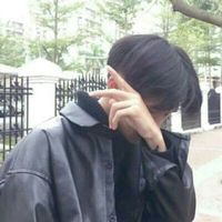 qq头像戴口罩的男生头像黑白头像(4)