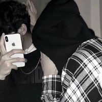 形容悲伤的男生头像(4)