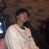 二次元男生留泪头像(11)