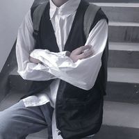 戴眼镜的明星男生头像(4)