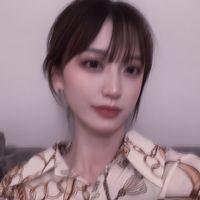 带抽烟的伤感女生头像(9)