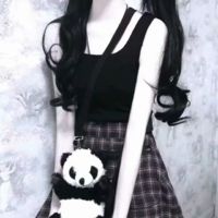 女生qq头像背影戴帽子霸气(17)