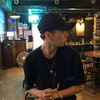 男生趴着头像(20)