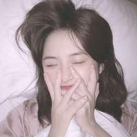 伤感女生头像流泪头像女生头像(13)
