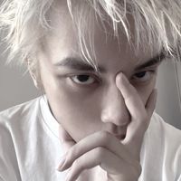 QQ非常好看的男生头像