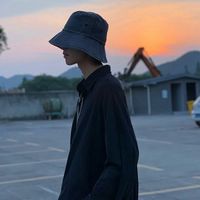 2次元 背影图片唯美图片头像男生(9)