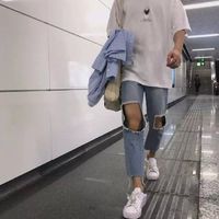 西服男生黑白简约头像(4)