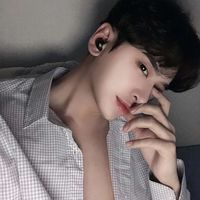 黑白灰的男生头像(13)