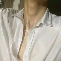 戴连衣帽男生霸气头像(5)