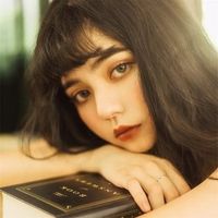 手挡脸女生头像霸气(12)