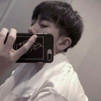 男生头像在窗户(4)