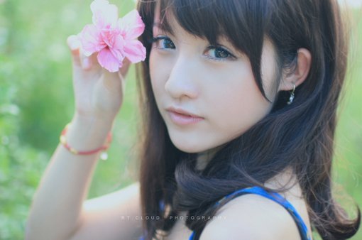˸ж׺Ů ȱִŨr(1)_WWW.AIGEXING.COM